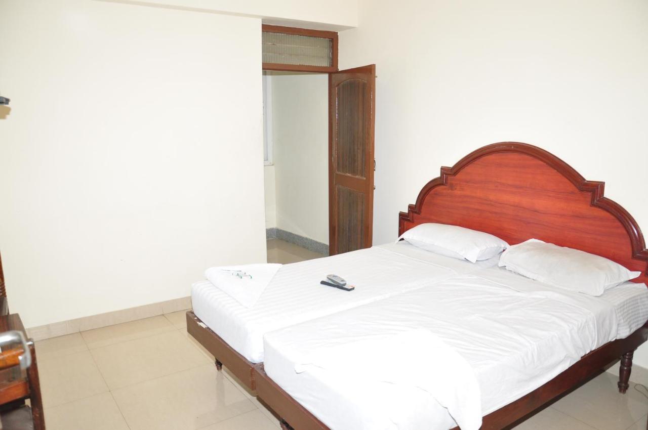 Dhanunjayas Luxury Hotel Hosur Luaran gambar